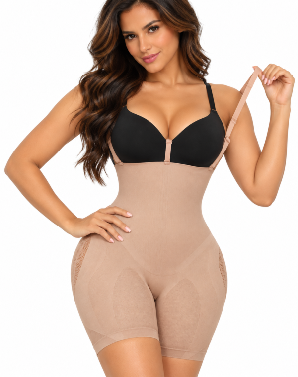 Curvaya Full Body Shapewear met BH โ Corrigerende Body met Shorts & Buikcorrectie